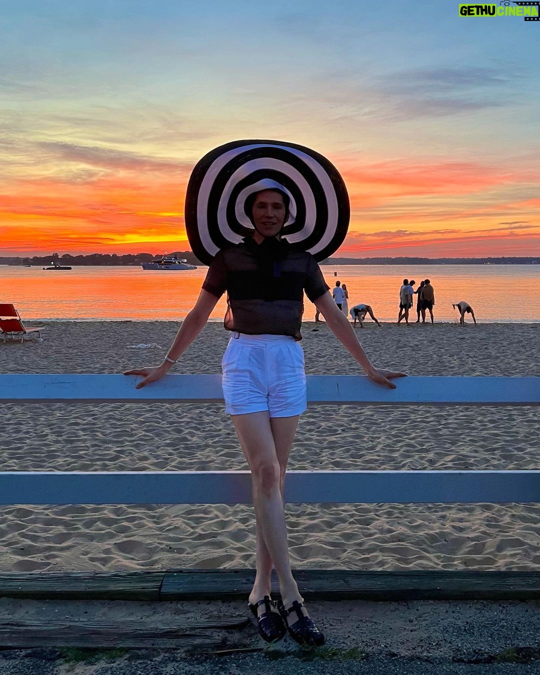 Di Mondo Instagram - 9:06pm “Thank you @maria_fishel and Kenneth for having me at the Polo Hamptons / Gracias @maria_fishel y Kenneth por tenerme en el Polo Hamptons“ #Polo #BlackAndWhite #PoloHamptons #EricJavits #DiMondo Saturday July.23.2022 #TheHamptons Hat: @ericjavits @instagram Bridgehampton, New York