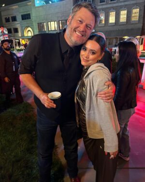 Dia Frampton Instagram - What a wild and beautiful night. I'm so grateful and honored to be a part of @blakeshelton ‘s very last show on @nbcthevoice ❤️ I can't believe it's been twelve years since I hit that stage. I was just 22 years old and scared shitless the entire time. Blake always made me feel safe and capable and hopeful. 12 years. Wow. Time really does fly.  So many memories came back to me when I walked on stage. Even the smell of the sound stage was so familiar. Like artificial rain and cold cement and fog machines. I weirdly love that smell. I feel like it'll be futile to try to express how much Blake means to me and how drastically he has changed my life... I honestly don't know where to start. I love Blake. His kindness, generosity, humor, empathy and talent have touched many people across the world. I'm so grateful to have shared the stage with him and to have spent time with him on the road. Love you, man! ❤️

Huge shoutout and thank you to: @thevoicewardrobe & @voiceglam @theadorable1 @hairbyregina for the fabulous hair, makeup and glam. 🥰🥰🥰