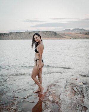 Dia Frampton Instagram - Summer in the desert. ☀️ 🌵 🏜 

📷 @megframpton