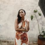 Dia Frampton Instagram - Communication… is really hard. It’s uncomfortable. To say how you’re really feeling or express what you want or need, is hard. I thought I was good at it, because it always seemed to be a basic skill for an adult, but the more I learn about how to communicate with people, the more I realize how bad other people are at communicating, too. 😂 Perhaps “bad” isn’t the correct word to use, but, you know what I mean. Thinking back on my past relationships, I feel like I barely communicated how I was feeling at all. In fact, I rarely did. Now, I practice communication. With my friends. Other songwriters and producers. My family. My professional relationships. Holy shit. Is this what being an adult is? 📸 @megframpton
