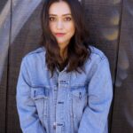 Dia Frampton Instagram - “Little Fires” comes out this Friday with @meganddiamusic 🔥🔥🔥 “You don’t see the little fires when you’re breathing in the smoke.” My therapist told me not too long ago (Yes, I sound very LA right now), that it would take being hit by a tidal wave for me to leave the relationship. If your home is up in flames, you get out, and fast. But what if they are just little fires… flickering in every corner. You get used to them. Maybe you even don’t notice them as much. “We’re brightest just before we burn out.” Can’t wait to share this one with you all. And for those of you surrounded by your own little fires… I say this with all the love in my heart… get the fuck out. 😘🥰😘 📸 @letticiabissondut