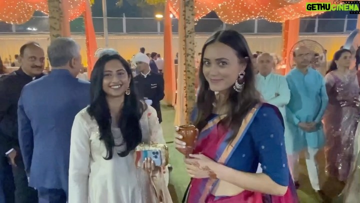 Dia Frampton Instagram - Mumbai ๐๐๐ I learned that my name here means โlight.โ Traveling solo is always a bit unnerving for me, but itโs also exciting. I wandered around, stretching out the days, getting lost in my own curiosity. I witnessed an absolutely gorgeous, magical, and inspirational union between two beautiful people. โค๏ธ I made some lovely new friends. I learned that, in art and in life, itโs important to give everything with no expectations. I learned that mortality is exciting. Thank you for a lovely experience, Mumbai. And for all the things you taught me. I am truly humbled and in awe of you. โค๏ธ๐๐ผ Marine Drive Mumbai