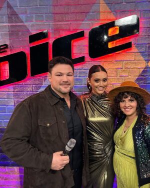 Dia Frampton Instagram - What a wild and beautiful night. I'm so grateful and honored to be a part of @blakeshelton ‘s very last show on @nbcthevoice ❤️ I can't believe it's been twelve years since I hit that stage. I was just 22 years old and scared shitless the entire time. Blake always made me feel safe and capable and hopeful. 12 years. Wow. Time really does fly.  So many memories came back to me when I walked on stage. Even the smell of the sound stage was so familiar. Like artificial rain and cold cement and fog machines. I weirdly love that smell. I feel like it'll be futile to try to express how much Blake means to me and how drastically he has changed my life... I honestly don't know where to start. I love Blake. His kindness, generosity, humor, empathy and talent have touched many people across the world. I'm so grateful to have shared the stage with him and to have spent time with him on the road. Love you, man! ❤️

Huge shoutout and thank you to: @thevoicewardrobe & @voiceglam @theadorable1 @hairbyregina for the fabulous hair, makeup and glam. 🥰🥰🥰