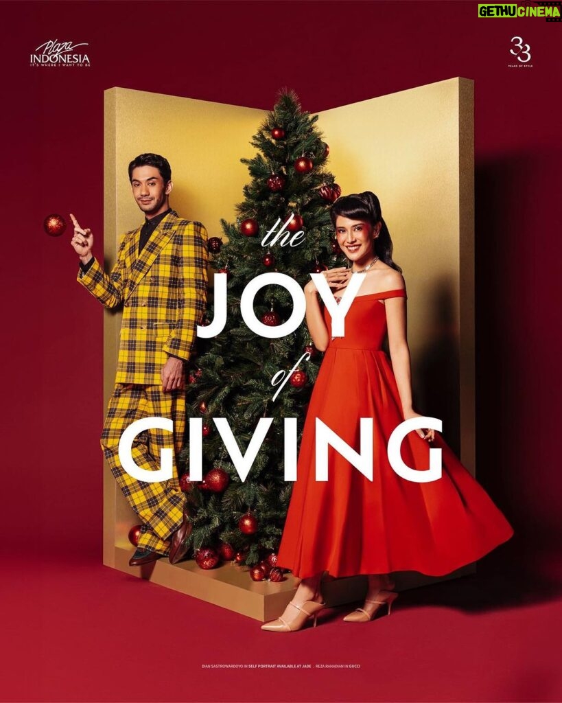 Dian Sastrowardoyo Instagram - 'Tis the season of giving! Let’s celebrate this joyful season at Plaza Indonesia and share the lovely moments with your loved ones with our "Joy of Giving" programs. Stay tuned on our instagram for more updates! Credits: @therealdisastr wearing @mrselfportrait, available at @jade_jakarta @officialpilarez wearing @gucci #PlazaIndonesia #YourSecondHome #ItsWhereIWantToBe