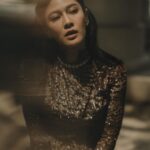 Dian Sastrowardoyo Instagram - Driven by a shared inspiration of Jeng Yah’s charismatic figure and compelling narrative from the critically acclaimed ‘Gadis Kretek’ series, costume designer @hagaipakan and @therealdisastr, who portrayed the role of Dasiyah, aspire to craft a response, channeling their gratitude and acknowledging the appreciation through this latest edition of SAPTOJO editorial. Read the full article via link in bio. Dian Sastrowardoyo wears a custom Kebaya Janggan embroidered with lurex and velvet, paired with double-waisted Amba pants, both in in Agro Dolce colorway. Photographer: @bramsky.bramsky Fashion Stylist: @hagaipakan Makeup Artist: @ryanogilvy Hair Stylist: @iwanetaufik_hair Location: @thedharmawangsa #SAPTOJOHeritage #SAPTOJOBerkain #SAPTOJOEditorial