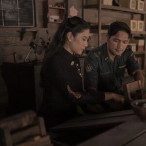 Dian Sastrowardoyo Instagram - Emang masih ada yg gamon?