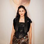 Dian Sastrowardoyo Instagram - What an honor to be wearing @didit.hedipraseyo @batikgotikswan and @duanyam for 2023 Indonesian Film Festival✨️ Styled by @hagaipakan #ffi2023