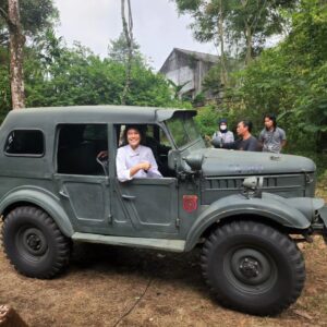 Dian Sastrowardoyo Instagram - pelan-pelan pak sopir