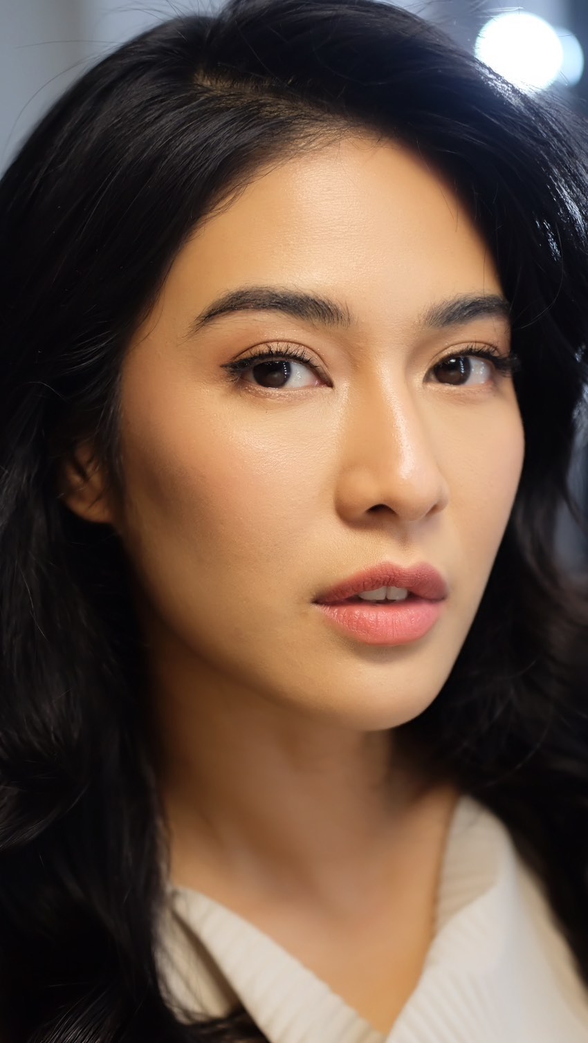 Dian Sastrowardoyo Instagram - Timeless Beauty Moments @therealdisastr #FLAWLESS #ryanogilvymakeup . Hairstylist @ichanaahair Jakarta, Indonesia