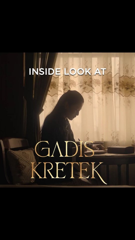 Dian Sastrowardoyo Instagram - Simak cerita menarik dari kami, para pemeran dan kreator, tentang dunia Gadis Kretek. #GadisKretek #GadisKretekNetflix