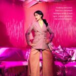 Dian Sastrowardoyo Instagram - “Kejujuran Dian” Dalam satu jam percakapan, DEWI menemani Diandra Paramitha Sastrowardoyo — membolak-balik album kenangan atas babak-babak kehidupan yang telah ia mainkan… Meniti karier di usia belia hingga kini mengemban peran mulia; sebagai ibu dan istri, Dian yang duduk berseberangan, mencurahkan isi hati sebagai seorang teman, sebagai seorang perempuan… Kisah Dian Sastrowardoyo selengkapnya diceritakan kembali oleh Direktur Editorial @andandika dalam artikel “Kejujuran Dian” di Majalah Dewi Vol. II 2023 edisi “Romantisasi” Direktur Editorial @andandika Fotografer @andrewiredja Pengarah Gaya @indrajayaaldi Rias Wajah @claudyaachrp Tata Rambut @thereal.ekahair Asisten Pengarah Gaya @nethanija Asisten Fotografer Opick Produser @tirtarumd @firiyal.sha Lokasi @zoo.scbd Tata Letak Majalah @andreliongson @kyubdesign @devims_ Busana @chanelofficial @gucci @dior @celine @maisonvalentino #DewiMagazine