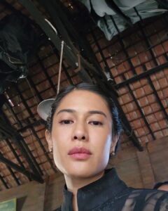 Dian Sastrowardoyo Instagram - Berbagai make up and look Dasiyah. Kudos to @asambudiono @lisaicamakeup @hagaipakan @saostomaat @akibaryou and team.