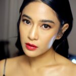 Dian Sastrowardoyo Instagram - Last night's look. Tap for credits.