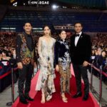 Dian Sastrowardoyo Instagram - It's my third time in @busanfilmfest , but this was the first time I walked the red carpet on Opening Night. Still feels like a dream. Proud and grateful. Thank you for having us. #BusanInternationalFilmFestival2023 #gadiskreteknetflix #gadiskretekinbiff2023 부산국제영화제 Busan International Film Festival (BIFF)