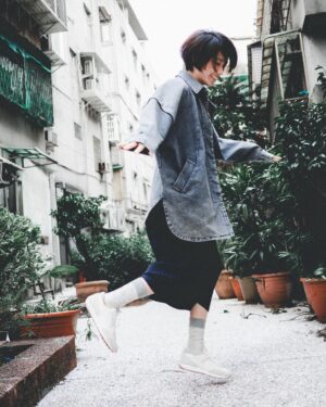 Diane Lin Instagram - 大獲好評的外套是黛瑩的二手衣，去年穿了一整個冬天，今年也打算繼續這麼做。

Photo by @reno.yuchin 

#NIKEOOTD