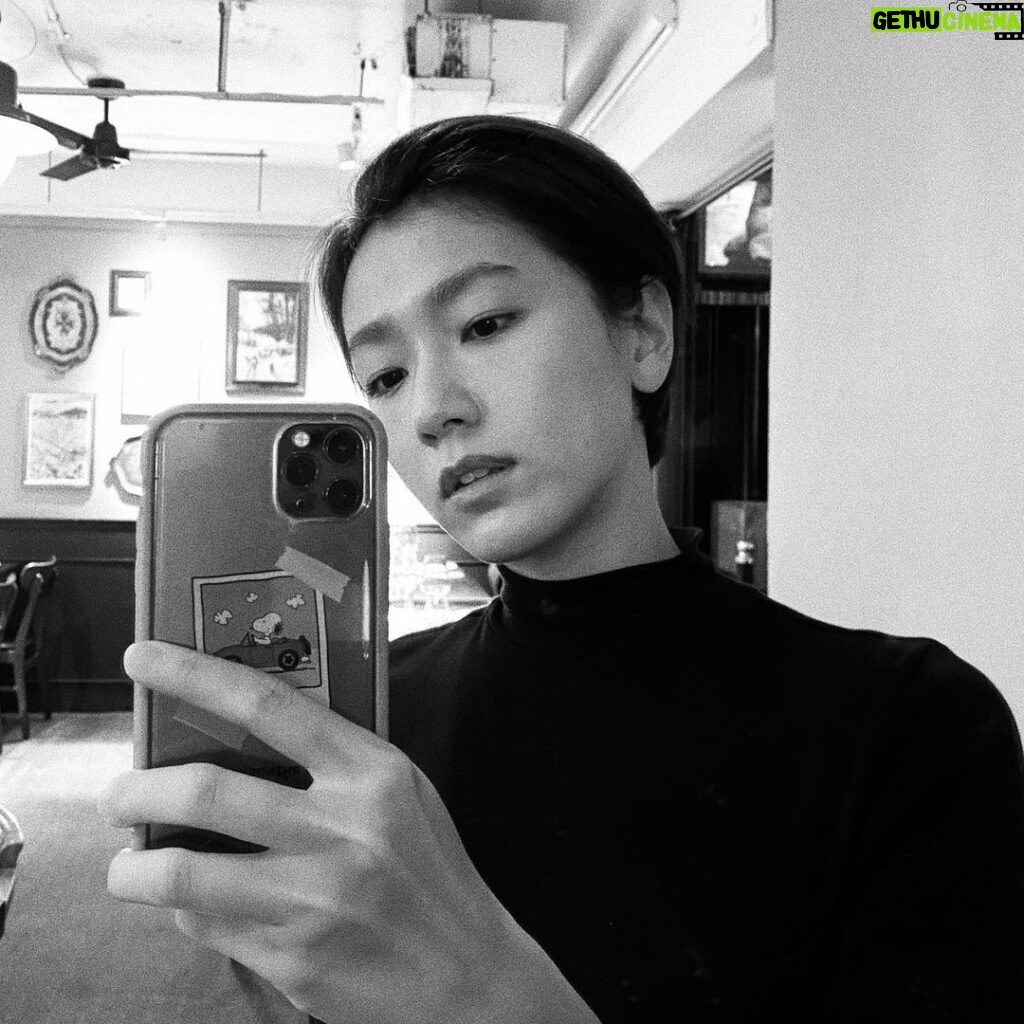 Diane Lin Instagram - 最近都穿高領出門