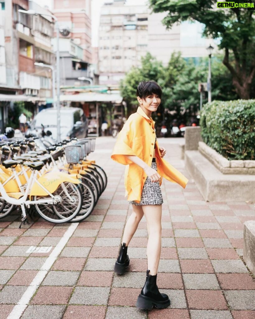 Diane Lin Instagram - 喜歡黃色💛🌟 Photo by @reno.yuchin