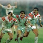 Diego Maradona Instagram – El @sevillafc está atravesando un momento difícil. El club recibió a nuestro papá en 1992 y nosotros queremos enviar nuestro apoyo a toda su afición y al plantel, entre los que se encuentran muchos jugadores argentinos. Hoy más que nunca, aguante Sevilla!!!❤️🤍
#nuncaterindas Estadio Ramón Sánchez-Pizjuán