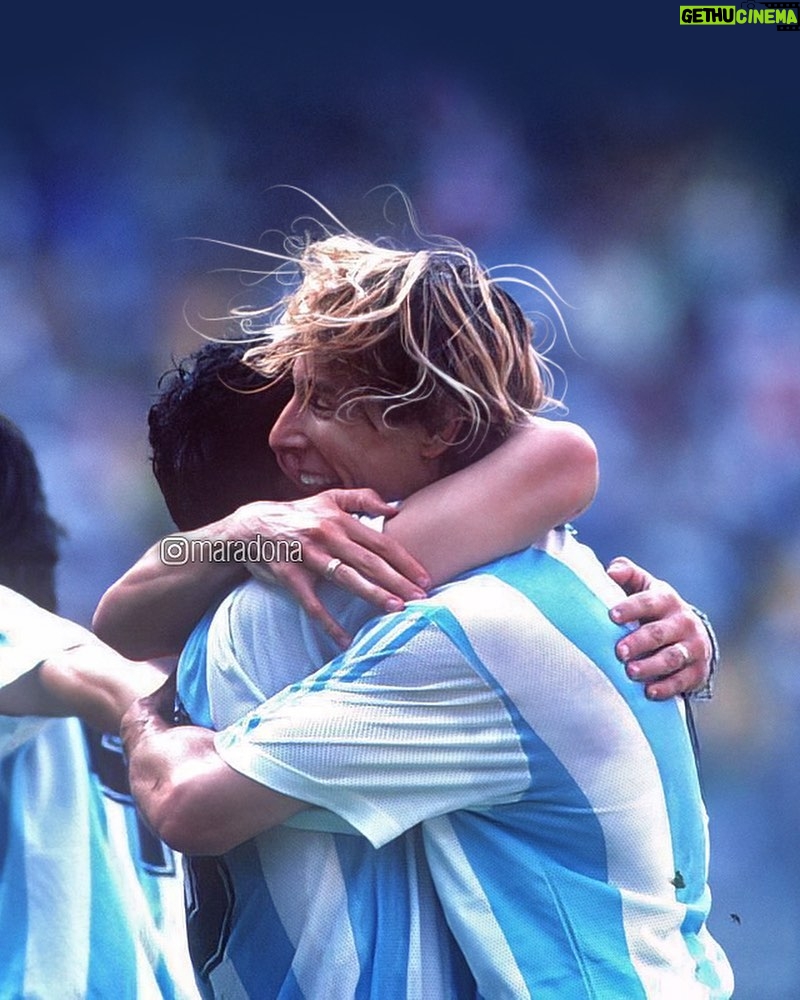 Diego Maradona Instagram - Muchas gracias por las emociones, y por tu amistad. Muy feliz cumple @claudiocaniggia7 🇦🇷⚡️