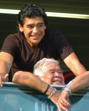 Diego Maradona Instagram - Feliz cumple en el cielo, abuelo!!!! ❤️