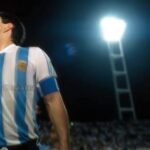 Diego Maradona Instagram - 1993: Copa Artemio Franchi. Argentina, campeón de América, contra el campeón de Europa, Dinamarca. Fue tu último título oficial. Las fotos con @claudiocaniggia7, autor del gol, y con Goyco, que atajó dos penales aquella noche. Tu club no te dejaba venir a jugar, pero viniste igual. La Finalissima de este Miércoles tiene tres hitos en tu carrera: Argentina, Italia e Inglaterra. El destino, igual que todos nosotros, se empeña en recordarte permanentemente 🇦🇷