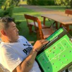 Diego Maradona Instagram - Preparando el equipo del Lobo para el amistoso de mañana, con San Lorenzo. Vamos con el respeto de siempre, pero sin miedo, porque creo en mis jugadores. Vamos @Gimnasia_Oficial!!! 💙🐺