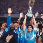 Diego Maradona Instagram - Sono ancora in tempo. Oggi è il trentesimo anniversario della partita di Supercoppa del 1990, che vincemmo contro la Juventus per 5-1. Mi dispiace che la società attuale non ricordi questi risultati che ci resero grandi. Lo dico per me e per i miei compagni, che scrissero la storia del mio amato Napoli: @RicardoAlemao5, @Marco_Baroni_Official, @GiovanniGalli1, @PinoBat Taglialatela, Renica e Silenzi. De Napoli, @AntonioCareca09, Mauro, Bigon, Maradona, Crippa e @CiroFerrara_Official. @Giovanni.Francini, Rizzardi, Incocciati, @GianfrancoZolaOfficial, Venturin e Corradini. Tutti grandi. Forza Napoli sempre!!! 💙 Stadio San Paolo
