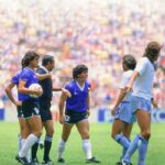 Diego Maradona Instagram - "Hace más ruido un hombre gritando, que cien mil que están callados" (José de San Martín). Feliz Día de la Independencia para todos! 🇦🇷