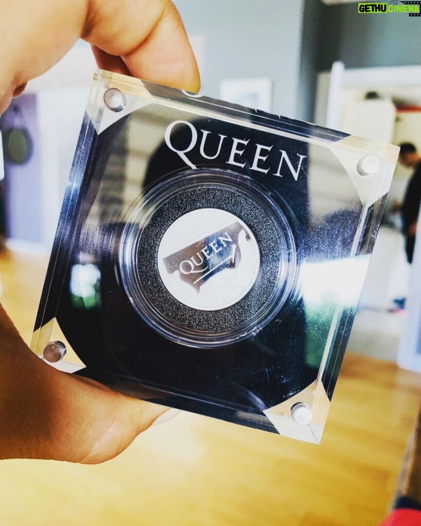 Dilara Gönder Instagram - Queen Coin 🤘🏽💙