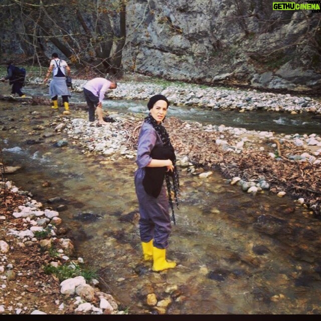 Dilara Gönder Instagram - Ekipçe en zorlandıklarımızdan Zor İşler/Yarasa Mağarasına tırmanış ;) @boraoyaci @najdi @keynx
