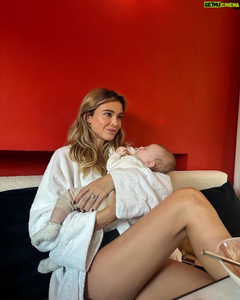 Diletta Leotta Instagram - Qualche giorno di relax con le zie ❤️