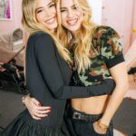 Diletta Leotta Instagram - L’amore vince qualsiasi sliding doors 😍 La nuova puntata con @cristina__marino e’ già fuori 🎧🌸 Grazie per la bellissima chiacchierata Prod. @dopcastitaly