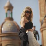 Diletta Leotta Instagram - Disfrutando Sevilla 🇪🇸 #laligaexperience @laliga @dazn_it Puente De Triana, Sevilla
