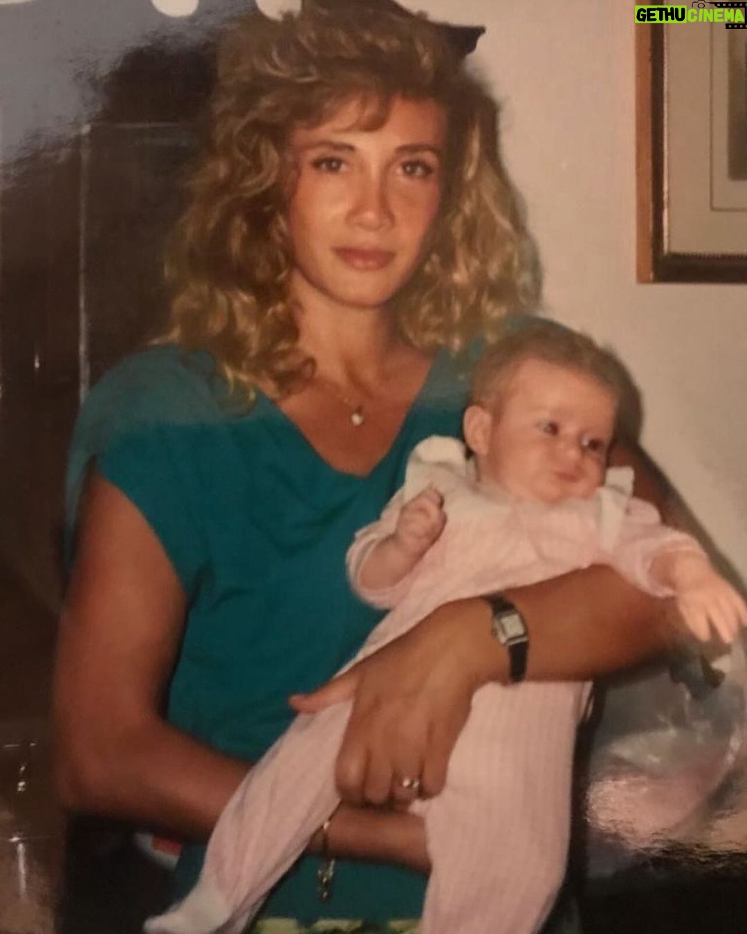 Diletta Leotta Instagram - happy birthday to the strongest and sweetest mother and grandmother 🩷 Auguri Mami 🥰 @ofelia_casto