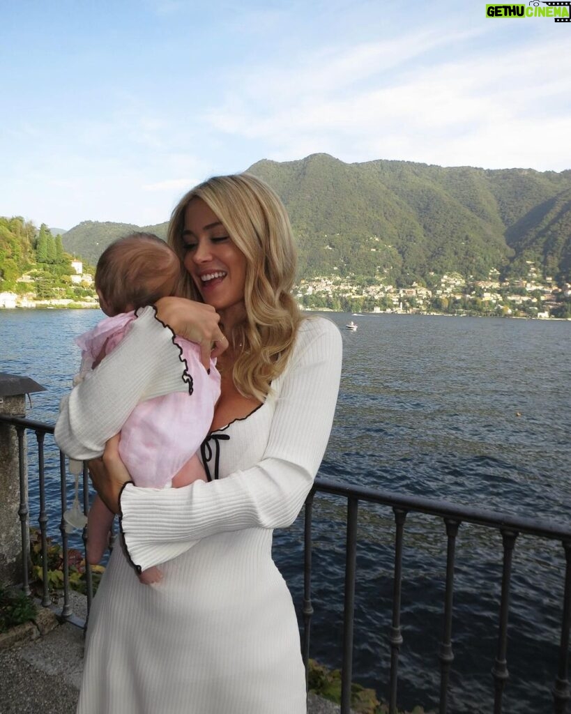 Diletta Leotta Instagram - Sunday girls 💕 Lake Como, Italy
