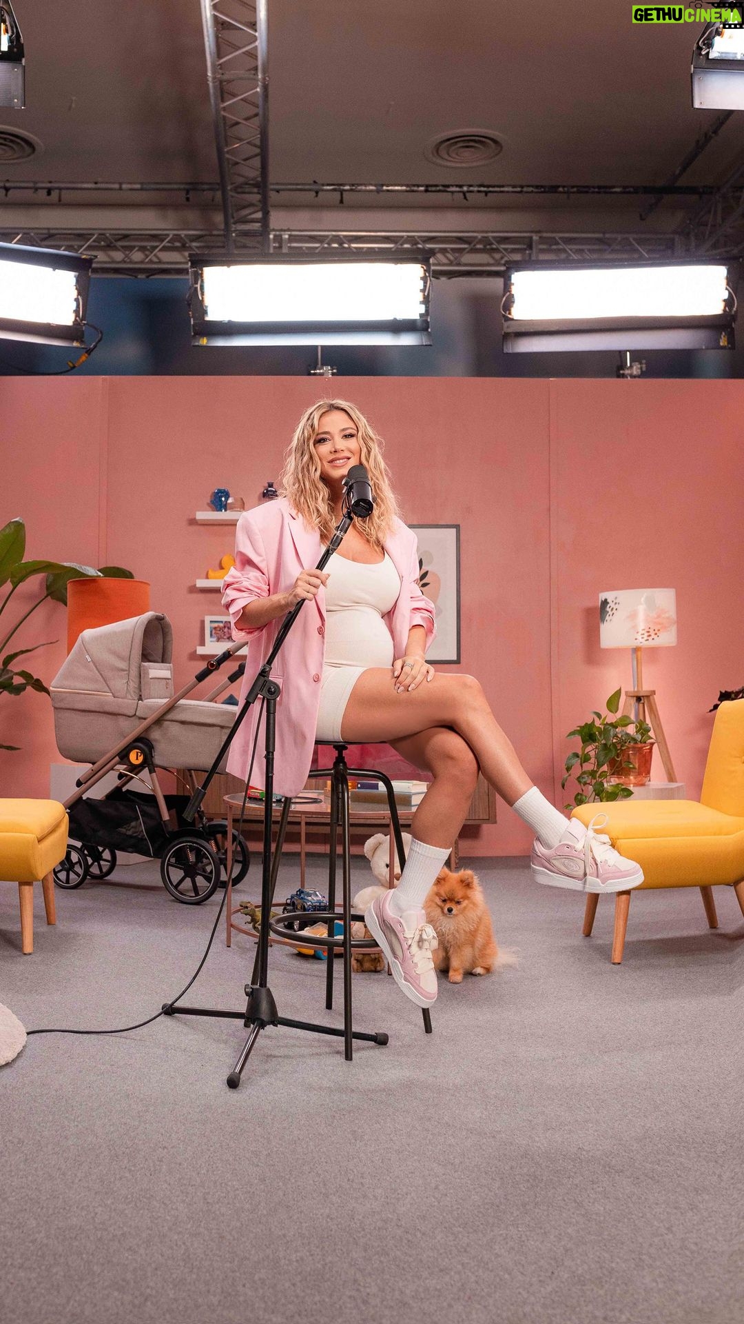 Diletta Leotta Instagram - È uscita la seconda puntata di @mammadilettante con Ilaria D’Amico, la trovate al link in bio! 🔗🎙️ Grazie mille per la chiacchierata e devo dire che inizio a sentirmi già un po’ meno Dilettante, ma non parliamo troppo presto 😂 @dopcastitaly @pegperego_official #MammaDilettante #podcastitalia #pegperego#adv