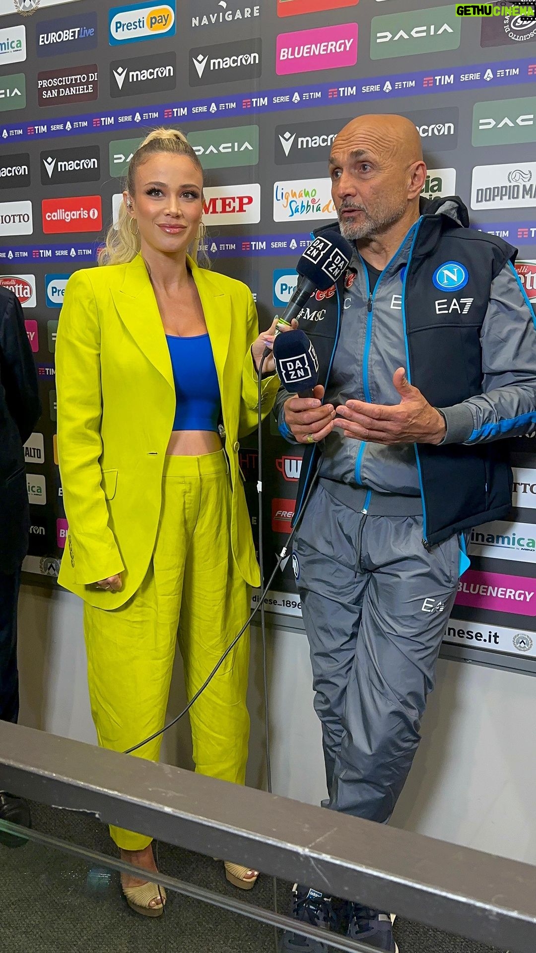Diletta Leotta Instagram - La commozione di un uomo di sport, di un papà, di un professionista indiscusso e maturo, di un toscano innamorato di Napoli... è stata una delle cose più emozionanti che mi sia capitato di vivere. Bravo @lucianospalletti @officialsscnapoli 🩵