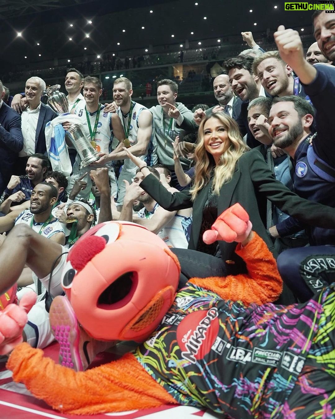 Diletta Leotta Instagram - Che finale incredibile 🏀 #LBAF82024 #DAZN Inalpi Arena
