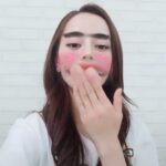 Dilraba Dilmurat Instagram - 我好像听到了一声唐老鸭的笑声🌝 你们呢？