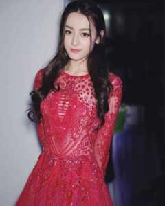 Dilraba Dilmurat Instagram - 祝最美女神生日快乐！💓🎂👏🏻♊️