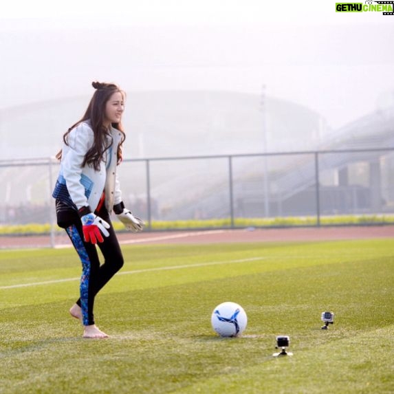 Dilraba Dilmurat Instagram - 没有知觉的一个姑娘😯