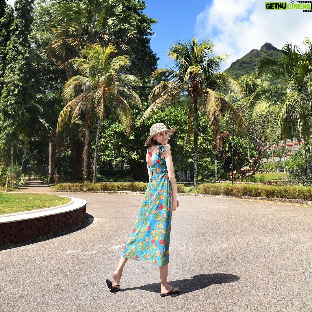 Dilraba Dilmurat - 19.9K Likes - 今天是你们的橘子女孩☺️