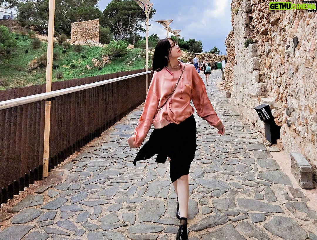 Dilraba Dilmurat - 19.4K Likes - 美美哒迪已上线😁