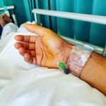 Dilruk Jayasinha Instagram - It’s the 1 year anniversary of the morning I was “over cautious” and went to the hospital with an easily ignorable tiny pinch in my left arm, only to find out I was actually having a heart attack due to an 80% block in an artery nicknamed “The Widowmaker”. A year ago I didn’t see anything funny about what was happening to me as they put a stent into my body, but thanks to all the care and support from my loved ones, health professionals (both mental and physical) and you folks who follow me, I’m very proud to get a spot where I’m able to tour what I think is my funniest standup show yet about the whole terrifying experience. So raise your Philly cheesesteaks and donuts in the hope that I won’t need to do a comedy show about my health for a fair while ❤️‍🩹🤞🏾
