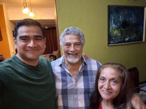 Dilruk Jayasinha Instagram - එහෙනම් කොල්ලො අපි ගියා👋🏾! Till we meet again Mother Lanka! Thank you for all the delicious calories and soulful chats! Can’t believe in 10hrs I go from this weather to a Melbourne winter 🥶! 🙏🏾🇱🇰