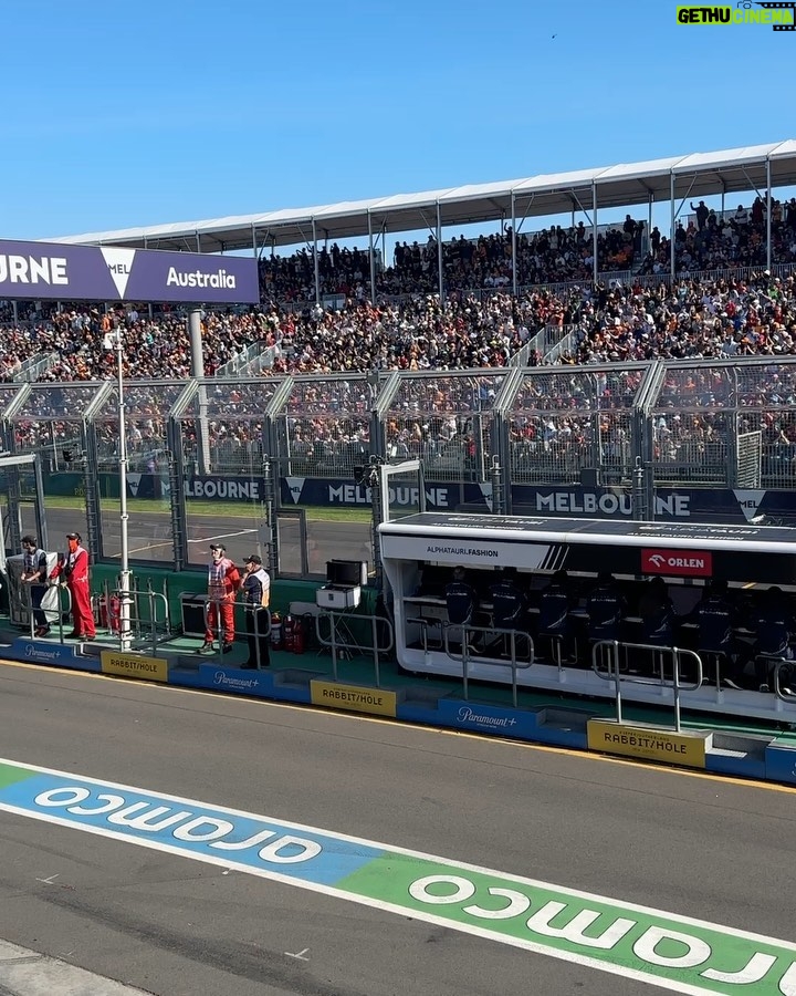 Dilruk Jayasinha Instagram - From last Sunday - me playing it TOTALLY COOL at The Melbourne @f1! Thanks @paramountplusau for the incredible experience and access to the pit! I’d like to think that me crop dusting Le Clerc’s pit crew contributed to his DNF ! (Jokes I like Charles, don’t come at me 🙏🏾) F1 Australian Grand Prix