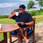 Dilruk Jayasinha Instagram - Being a #influencer ain’t easy when your family keep trolling your content.