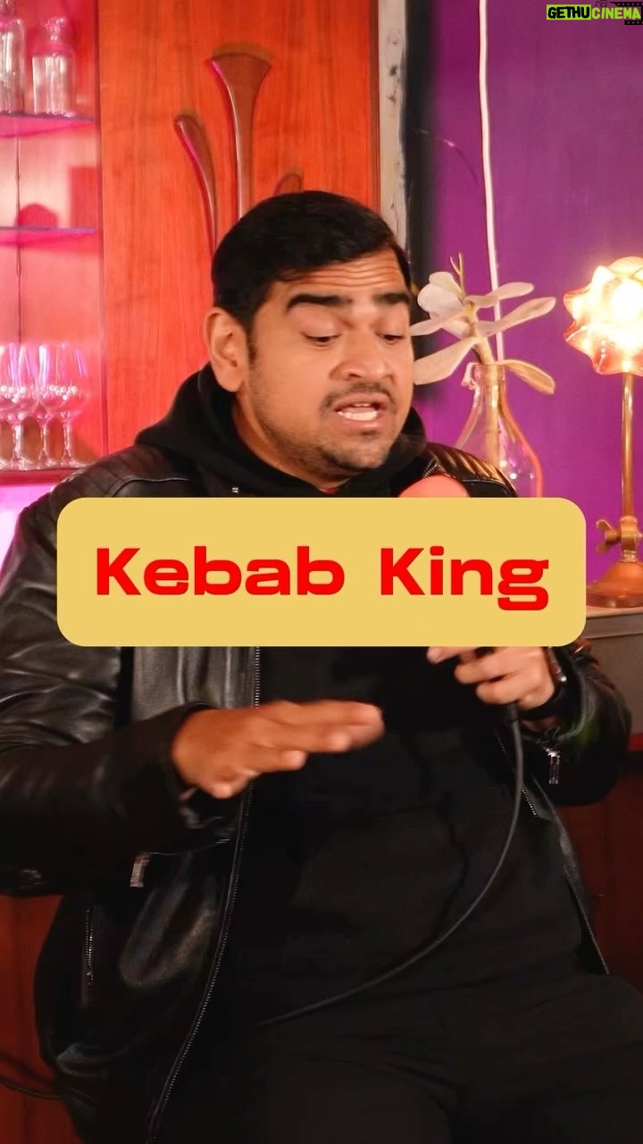 Dilruk Jayasinha Instagram - @dilrukj is a changed man. He used to be a really dreadful accountant who had a tab at the kebab shop, but now he’s a comedian with ice cream socks. There is hope for all of us. If you haven’t listened to our first two eps of Work Hates, you can listen on Spotify, or watch on YouTube! It will be available on Apple soon, mark my words! Have you ever had a tab at a food venue before?? . . . . . #comedy #comedypodcast #workhates #dilrukjayasinha #brettblake #fyp #bronlewis #podcast #kebab #tab #shitjob #bademployee #doublefisting #job #work #melbourne #melbournecomedy #australia