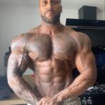 Dimitri Delavegas Instagram - 🔋🔋LOADING66%🔋🔋 ➖➖➖➖➖➖➖➖➖➖ Road to….. 6 weeks ➖➖➖➖➖➖➖➖➖➖ @or_coaching_pro @amixfrancenutrition @tom_ifbbgermaprobody ➖➖➖➖➖➖➖➖➖➖ #body #bodybuilding #mensphysique #ifbbproleague #proshow #guerrierdor #eatclean #abs #nofilter #hardwork À la maison