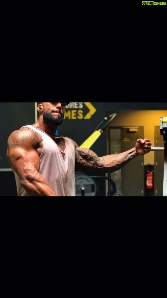 Dimitri Delavegas Instagram - ➖➖➖➖➖➖➖➖➖➖➖➖➖➖➖➖➖➖➖ #body #bodybuilding #arms #mensphysique #fit #fitness #fitnessmotivation #ifbb #ifbbproleague #guerrierdor #